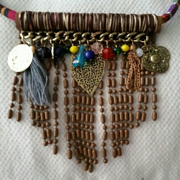 Necklace - Picture 2 of 3