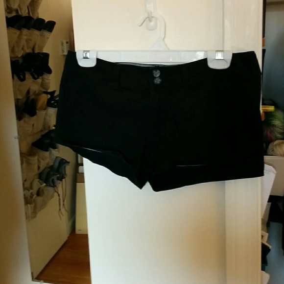 American eagle black stretch shorts