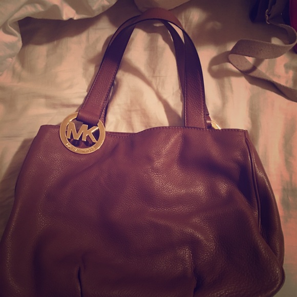 Michael kors leather shoulder bag authentic