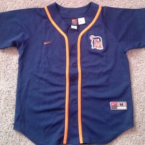 Detroit Tigers shirt