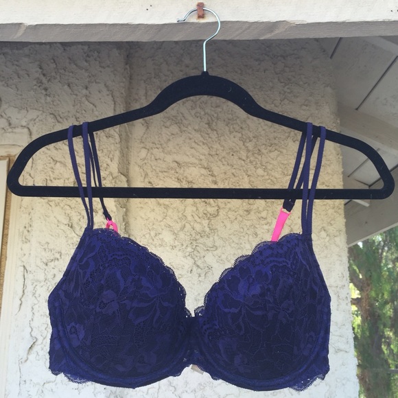 PINK Victoria's Secret bra