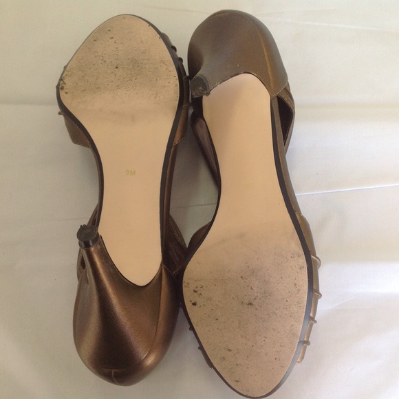 🎀Ann Marino Bronze Peep Toe Heels🎀 - Picture 4 of 4