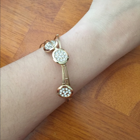 Gold stackable bracelets