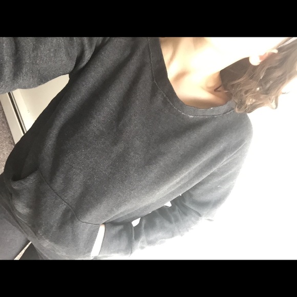 Scoop neck pull over
