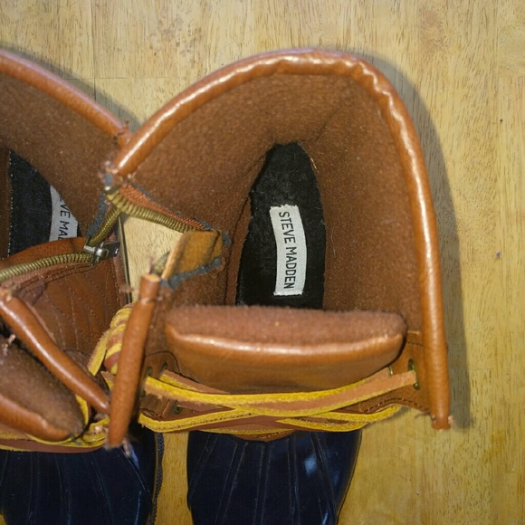 Steve Madden boots - Picture 2 of 3