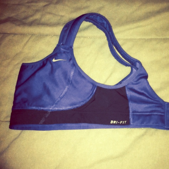SOLD⚡️Nike Sports Bras Small - Picture 2 of 3