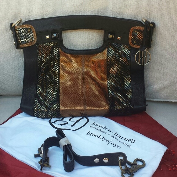 Small Hayden-Harnett clutch - Picture 2 of 4