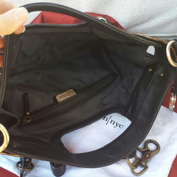 Small Hayden-Harnett clutch - Picture 3 of 4