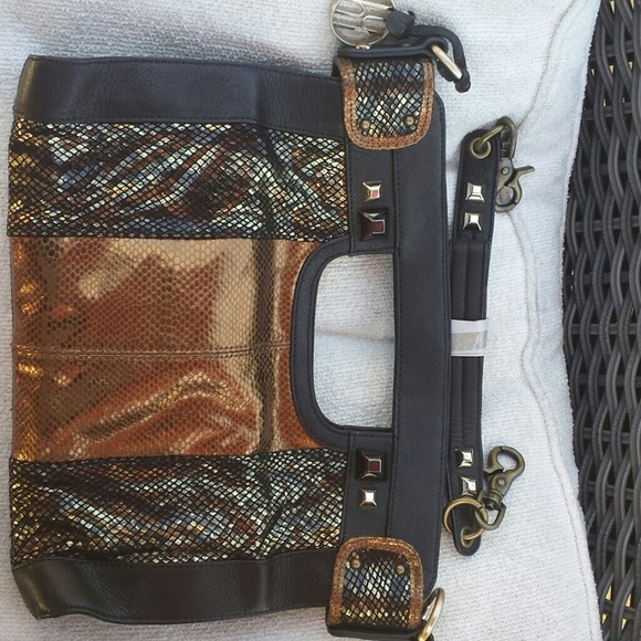 Small Hayden-Harnett clutch - Picture 4 of 4