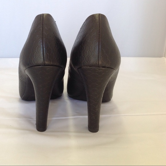 💙New Bandolino Black Heels💙 - Picture 3 of 4