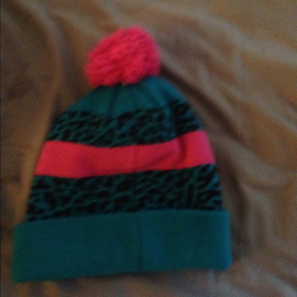 air jordan beanie - Picture 2 of 2