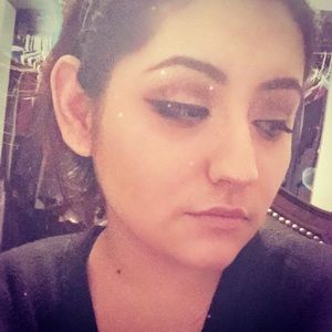 Meet your Posher, Naomi