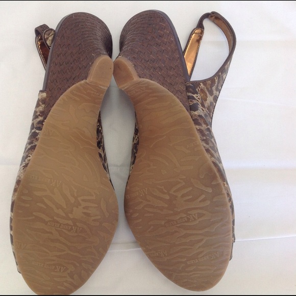 🎀New Anne Klein Peep Toe Heels🎀 - Picture 4 of 4