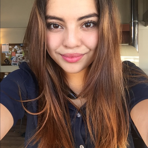 Meet your Posher, Jessica