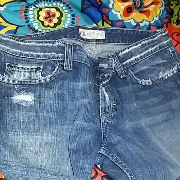 Jeans - Picture 2 of 3