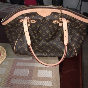 Louis Vuitton Tivoli GM purse