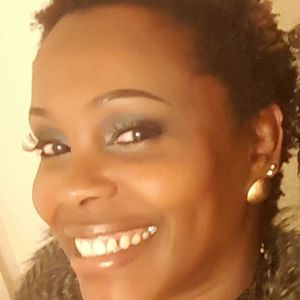 Meet your Posher, Yvette