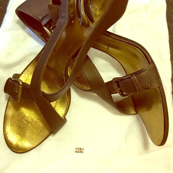 Vera Wang Taz sandal in bronze, size 10 - Picture 1 of 4