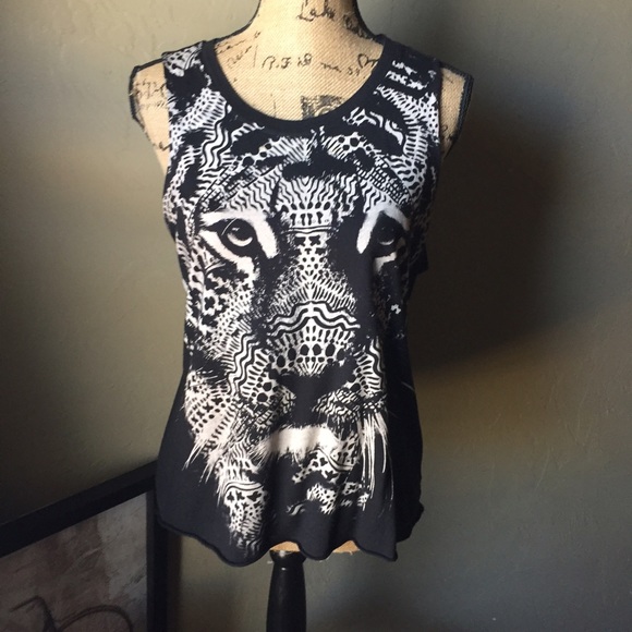 Fun top!
