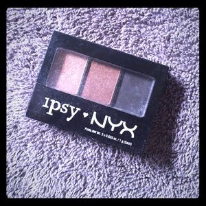 NYX Eyeshadow Trio