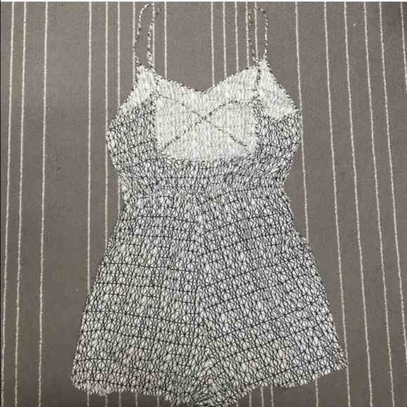 H&M Romper - Picture 2 of 4