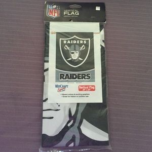 Raider Fans😁🏈 (vertical flag)