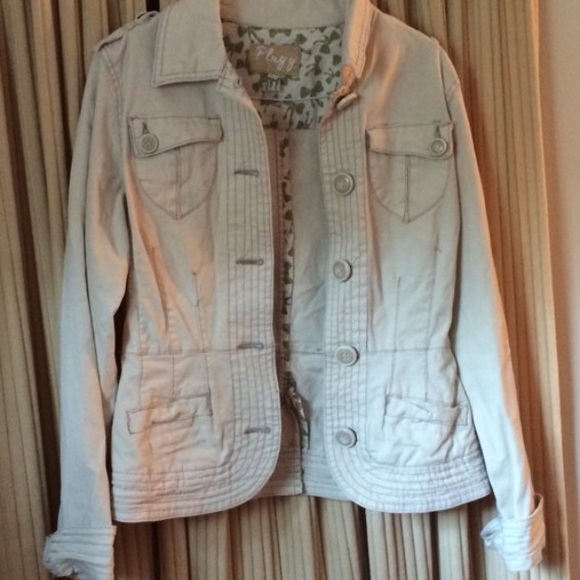 beige light jacket/blazer