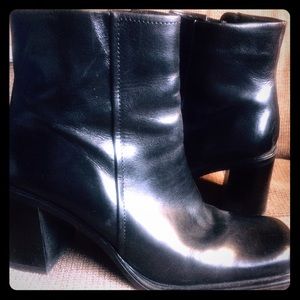 Aldo black leather ankle boots
