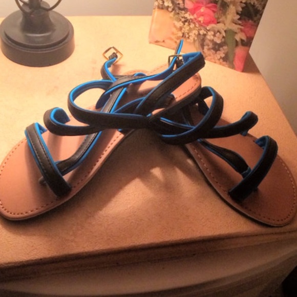 strappy sandals qupid