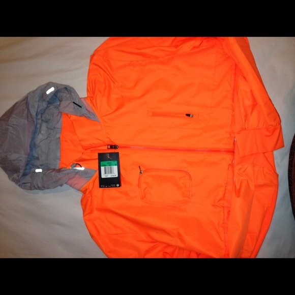 Nike running windbreaker jacket