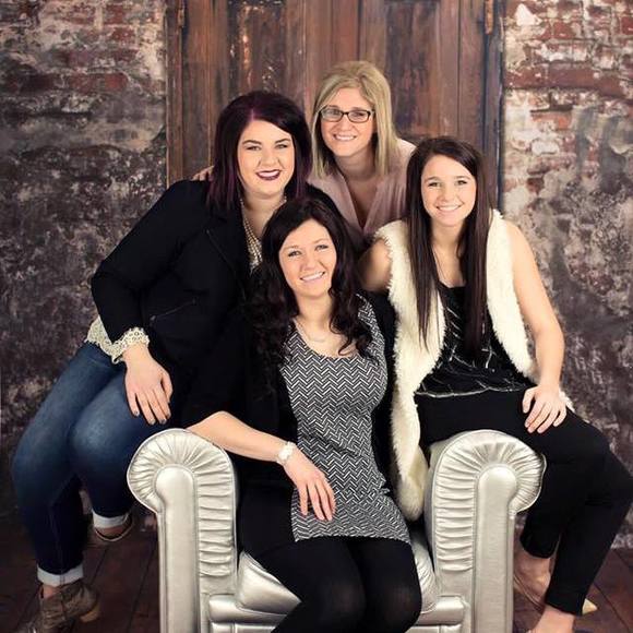 Meet your Posher, Kayla - Picture 2 of 2