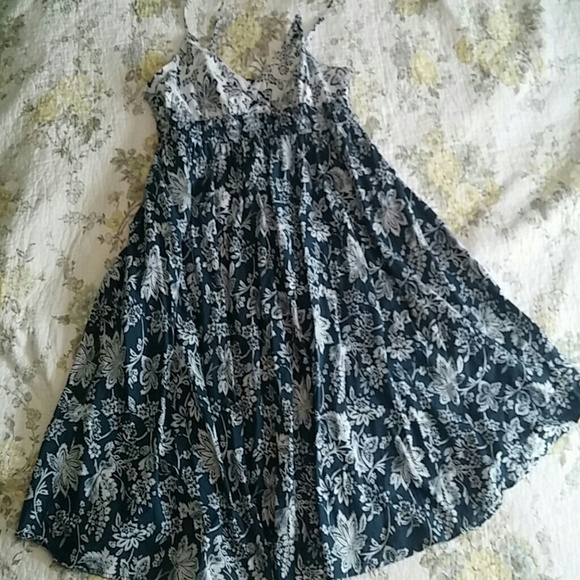 Light and airy summer dress!