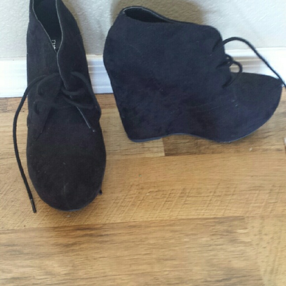 Oxford wedges