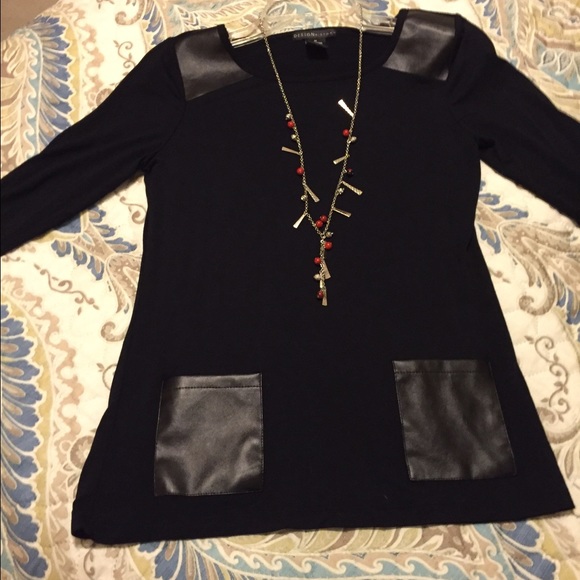 Design History black top