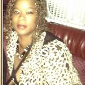 Meet your Posher, Farrah