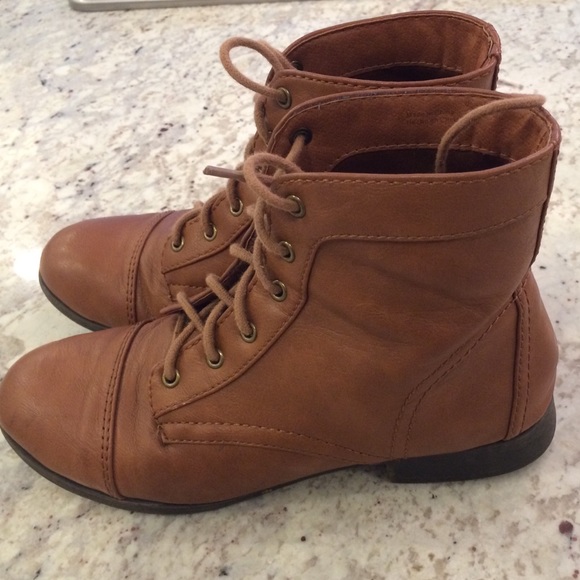 Cute Forever 21 booties. Good condition! - Picture 2 of 3
