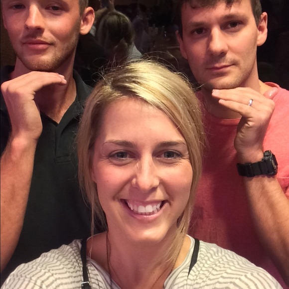 Meet your Posher, Jennifer - Picture 2 of 4