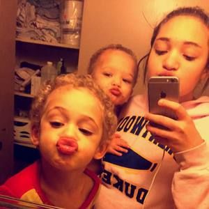 Meet your Posher, Deanna