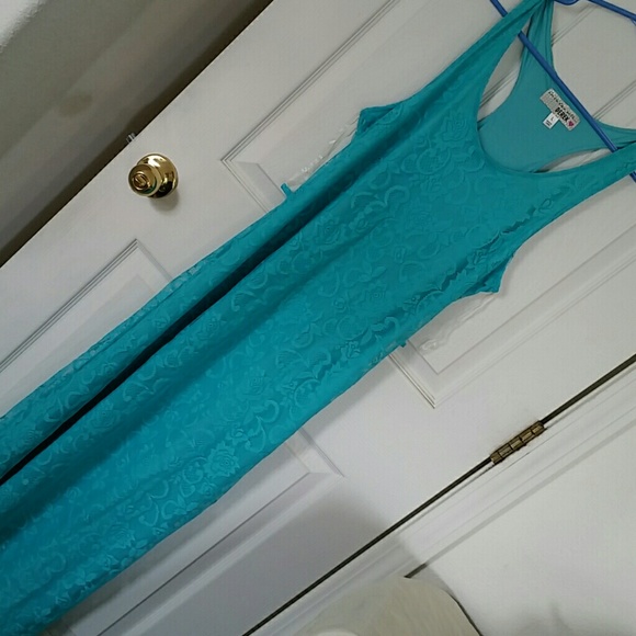 Turquoise Lace Maxi - Picture 2 of 4