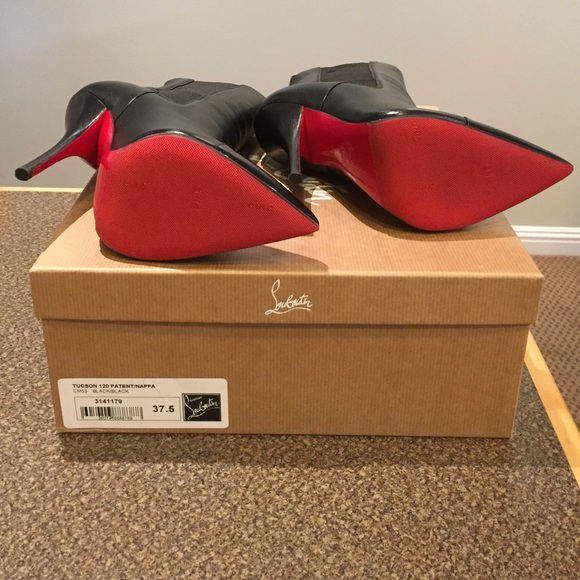 Christian Louboutin-Tucson size 37.5 Brand new - Picture 2 of 2