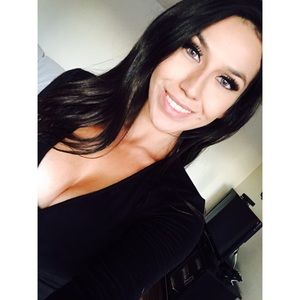 Meet your Posher, Ari