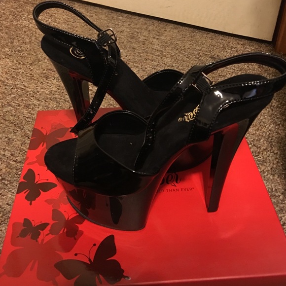 7 in dancer shoes - Picture 1 of 4