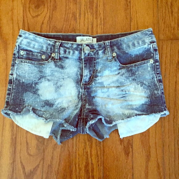 ❌sold❌Acid washed shorts -reserved