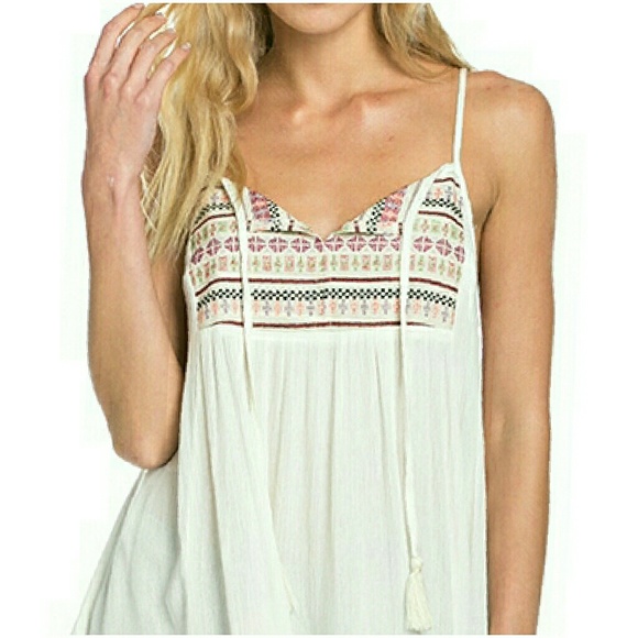 ‼️LAST‼️BOHO TUNIC WITH EMBROIDERY DETAIL & LACE - Picture 2 of 3