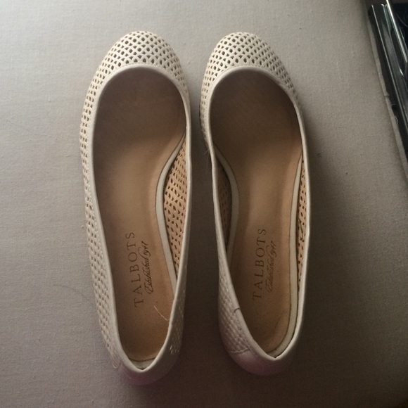 Talbots light pink flats size 6.5