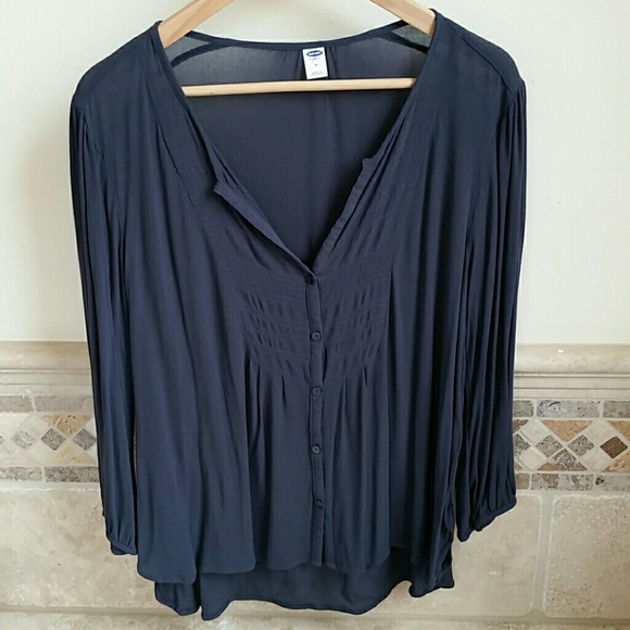 Old Navy Tops - Drapey charcoal peasant top