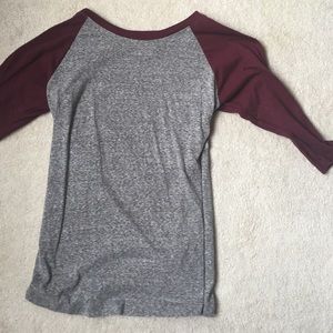 Baseball tee