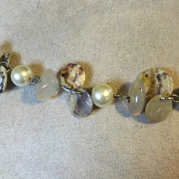 Beachy necklace - Picture 2 of 2