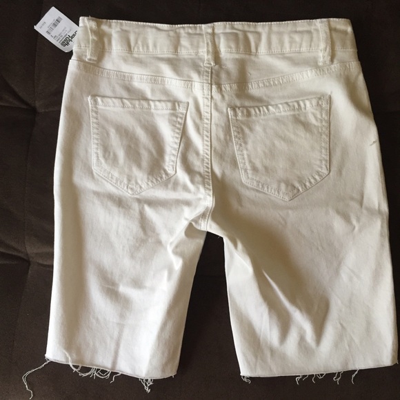 Charlotte Russe Refuge shorts Size 2 - Picture 2 of 2
