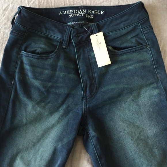 AE size 4, high rise super stretch jeggings